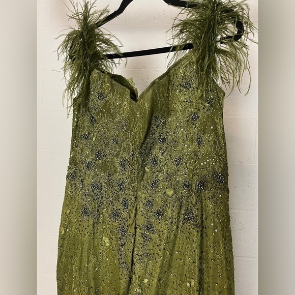 Mac Duggal 20246 Feathered Crystal Embellished Sleeveless Gown - Picture 6 of 12